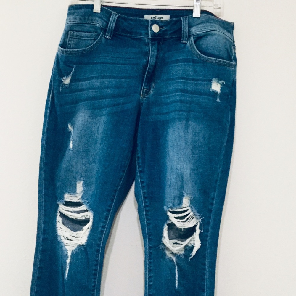 refuge distressed boyfriend jeans